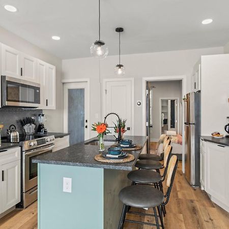 Passyunk Square Spacious 1 Bedroom Oasis- Huge Deck フィラデルフィア エクステリア 写真