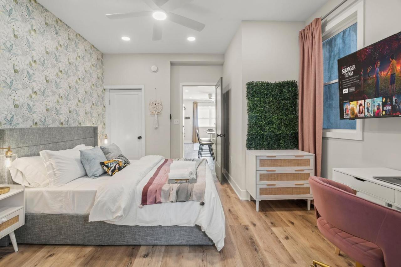 Passyunk Square Spacious 1 Bedroom Oasis- Huge Deck フィラデルフィア エクステリア 写真