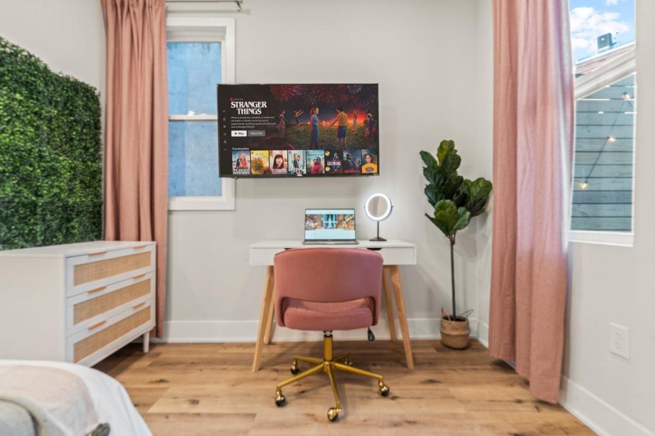 Passyunk Square Spacious 1 Bedroom Oasis- Huge Deck フィラデルフィア エクステリア 写真