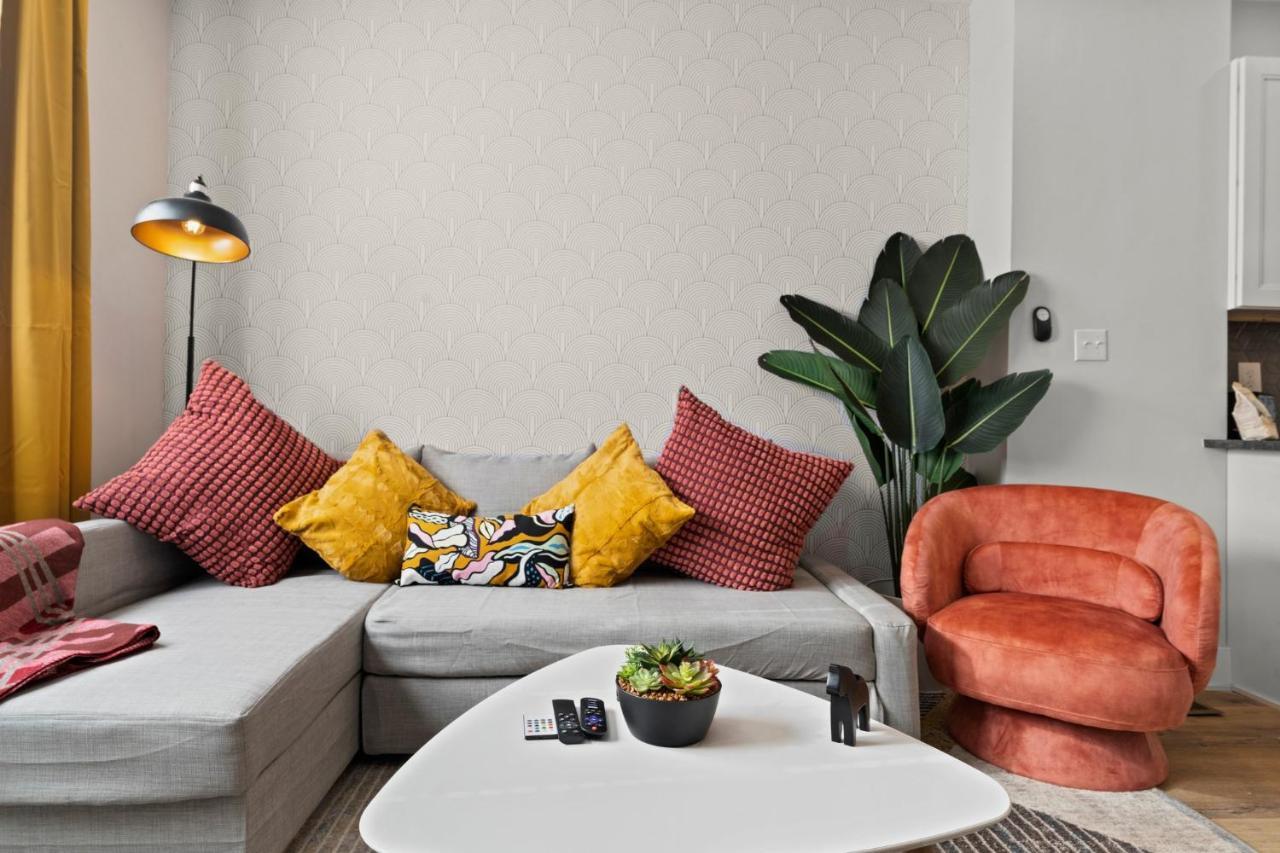 Passyunk Square Spacious 1 Bedroom Oasis- Huge Deck フィラデルフィア エクステリア 写真