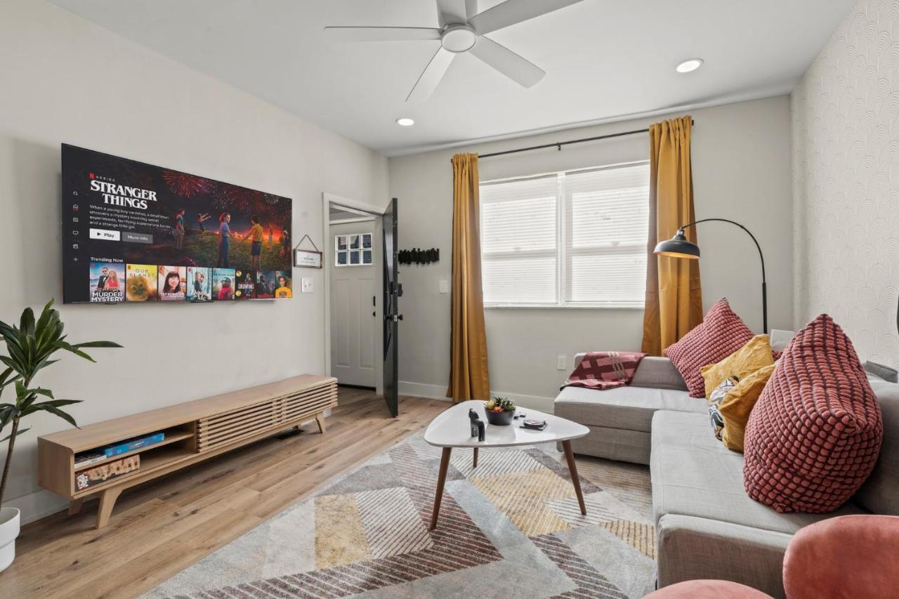 Passyunk Square Spacious 1 Bedroom Oasis- Huge Deck フィラデルフィア エクステリア 写真